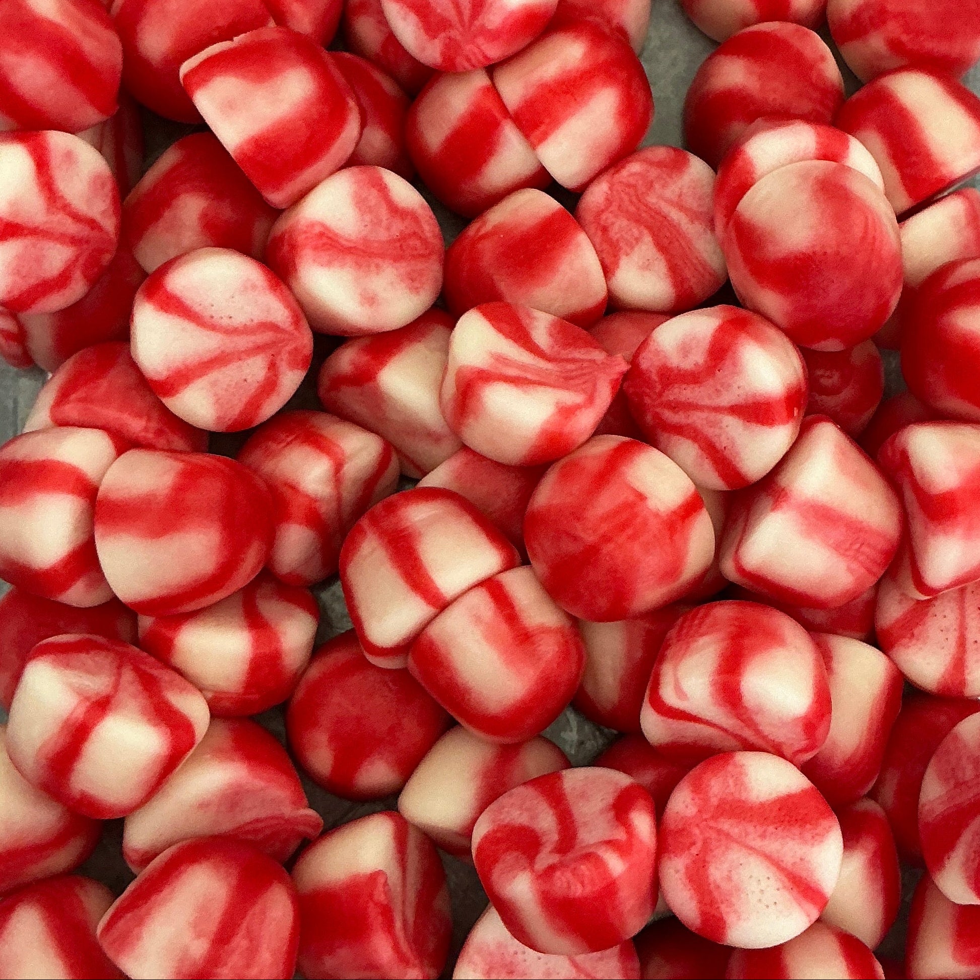 Bisous twist rouge lisse halal (100G)